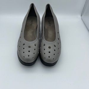 Arche Womens Classic Pump Heel Metallic Leather Perforated Slip On Mid France 6